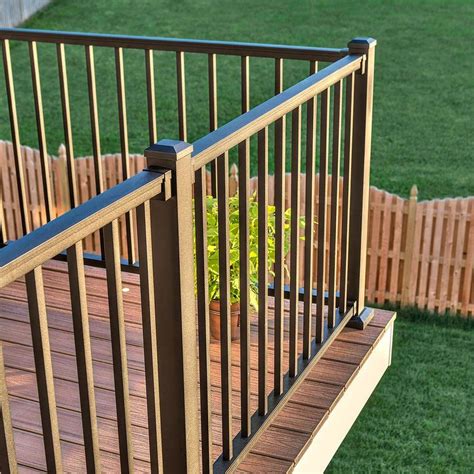 Our one-box kit option includes top and bottom <strong>rails</strong>, balusters and and all of the. . Lowes deck rail